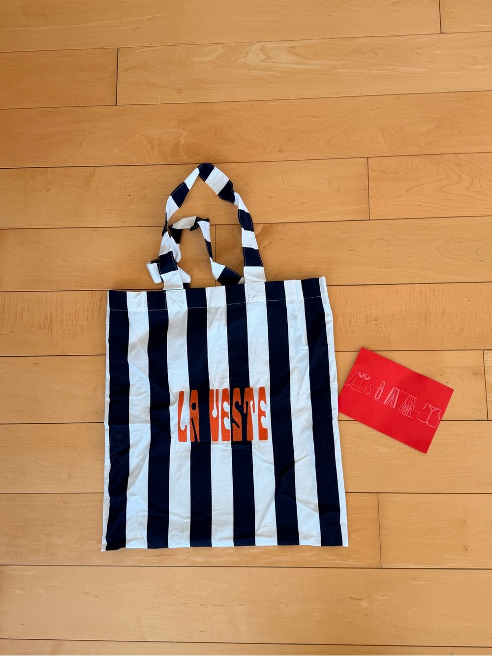 La Veste Pippi Pants with Tote - Picture 6 of 6